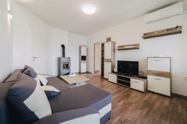 קלימנו Villa Sarah מראה חיצוני תמונה